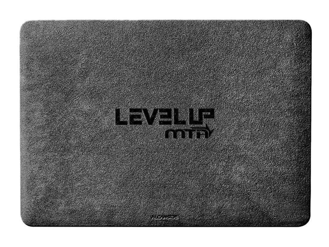 Alcantara MacBook Air Cover - For 13.6 inch (2022 M2 - 2025 M4) - LEVEL UP MTA - Space Grey - Alcanside